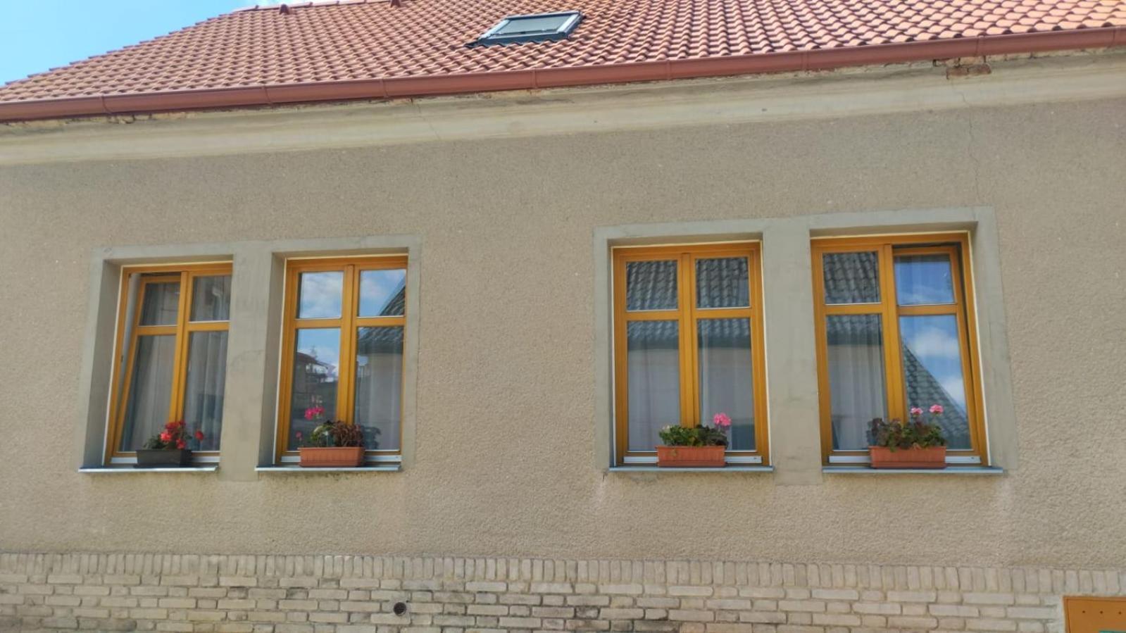Podkrovi S Koupelnou Svinarov Exteriör bild