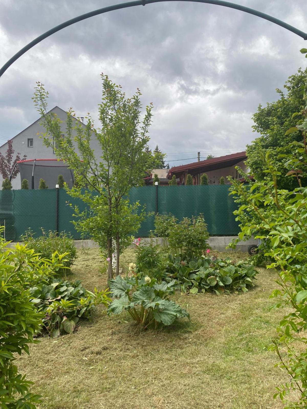 Podkrovi S Koupelnou Svinarov Exteriör bild